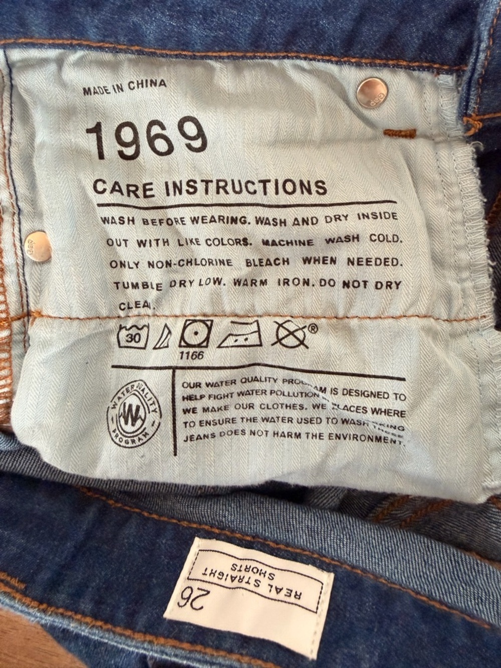 GAP Women's Blue Rolled Cuff Denim Shorts - Picture 4 of 7